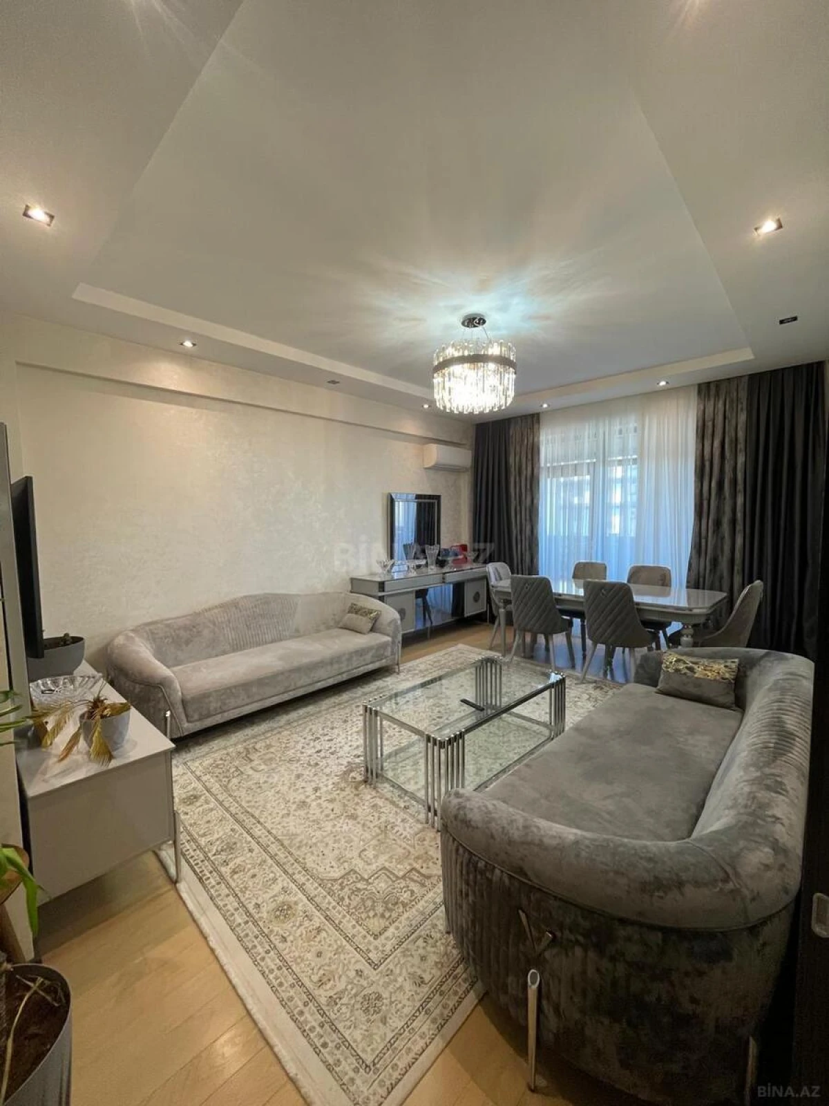 Kirayə verilir 3 otaqlı mənzil 110 m²
