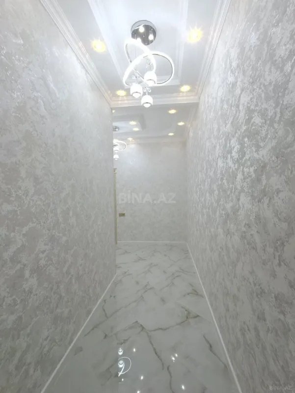 Satılır 2 otaqlı mənzil 67 m²