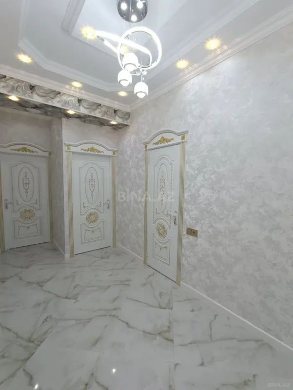 Satılır 2 otaqlı mənzil 67 m²