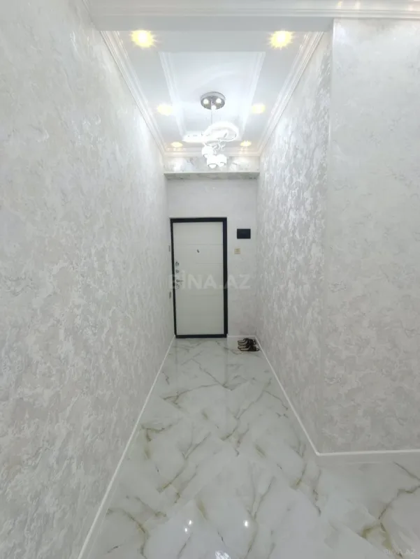 Satılır 2 otaqlı mənzil 67 m²