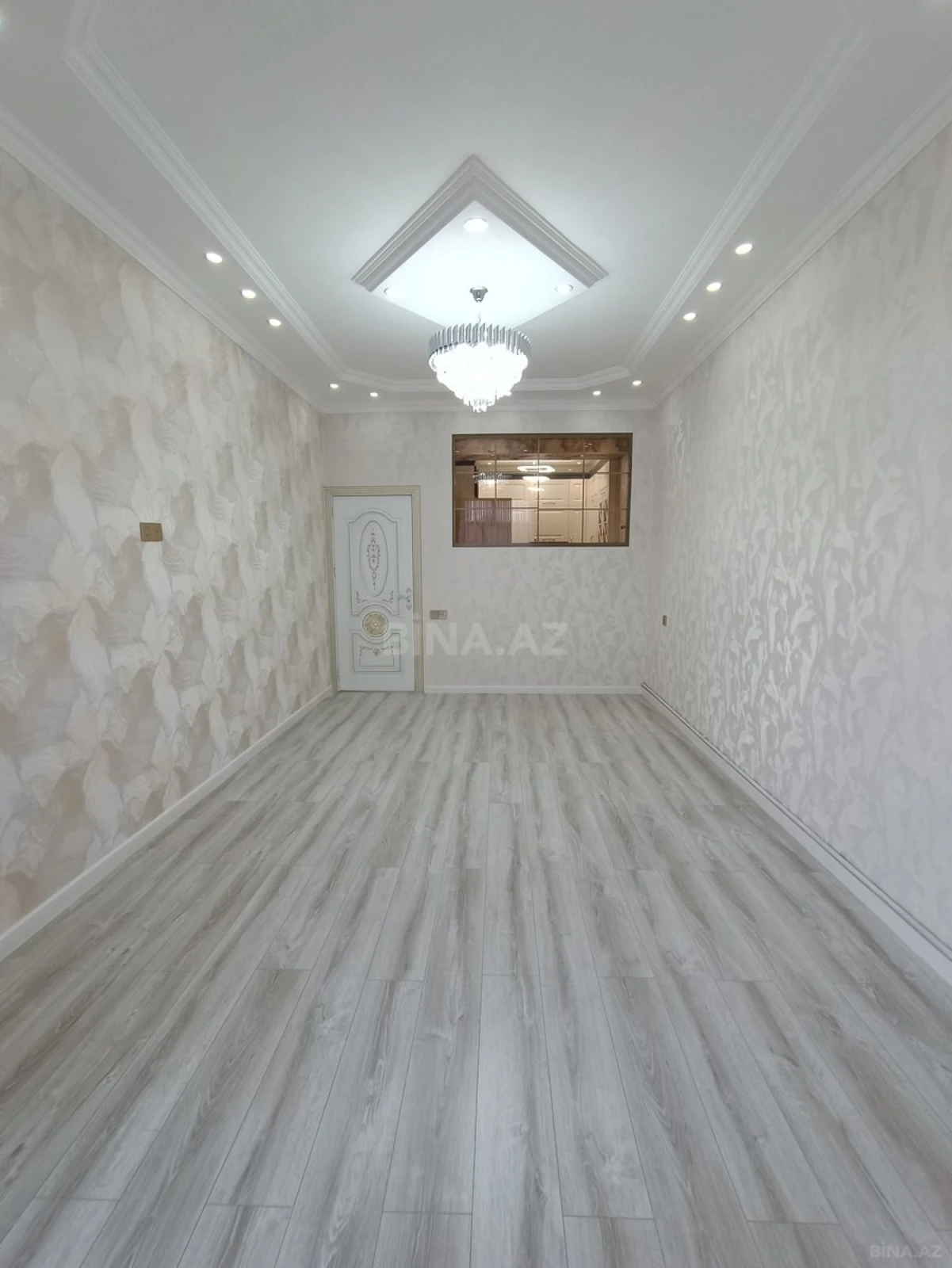 Satılır 2 otaqlı mənzil 67 m²