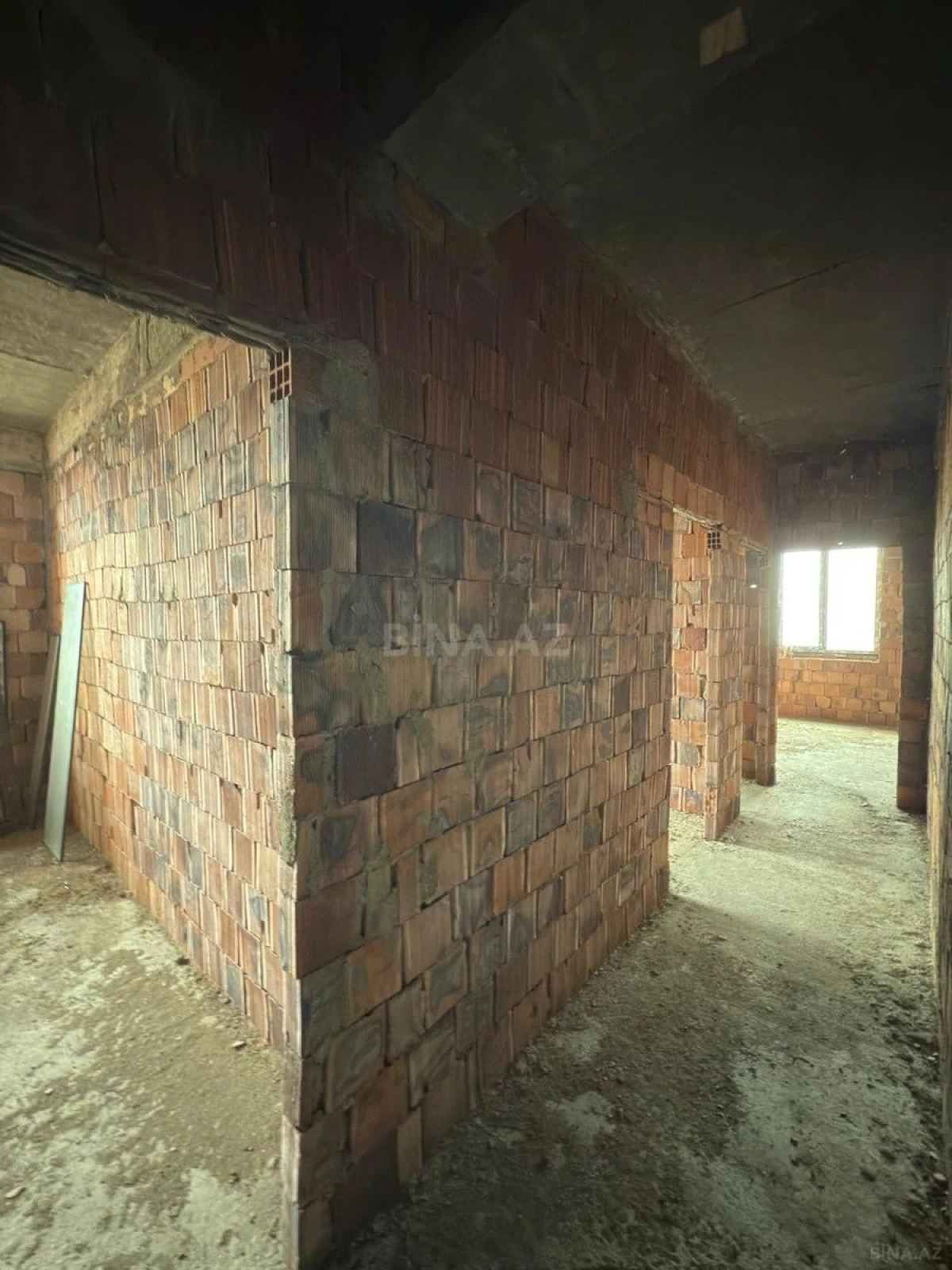 Satılır 3 otaqlı mənzil 100 m²