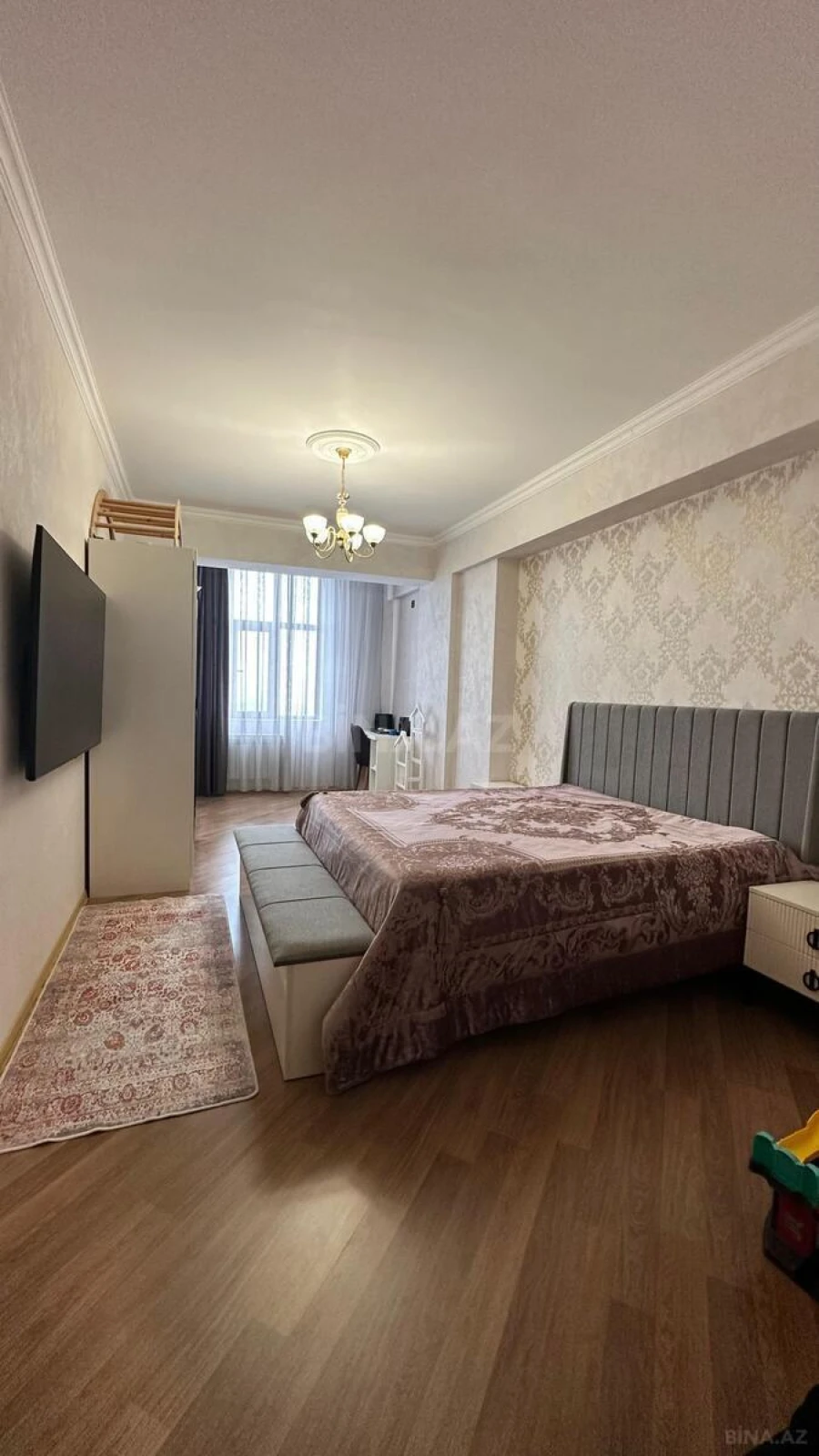Satılır 2 otaqlı mənzil 103 m²