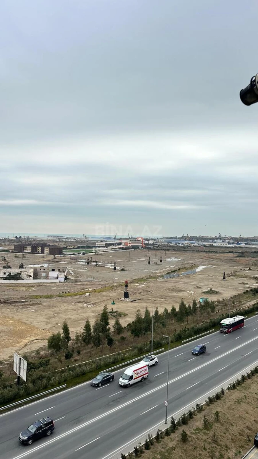 Satılır 2 otaqlı mənzil 103 m²