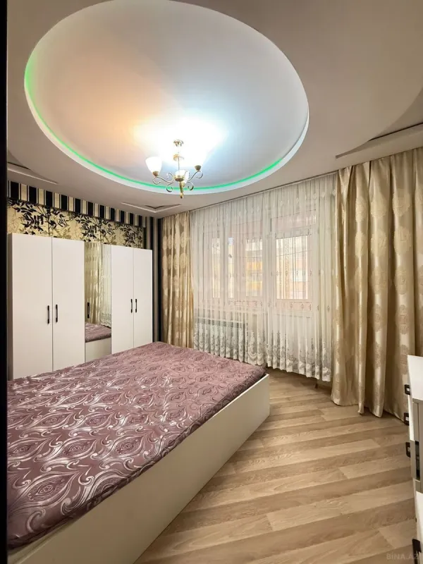 Satılır 2 otaqlı mənzil 75 m²