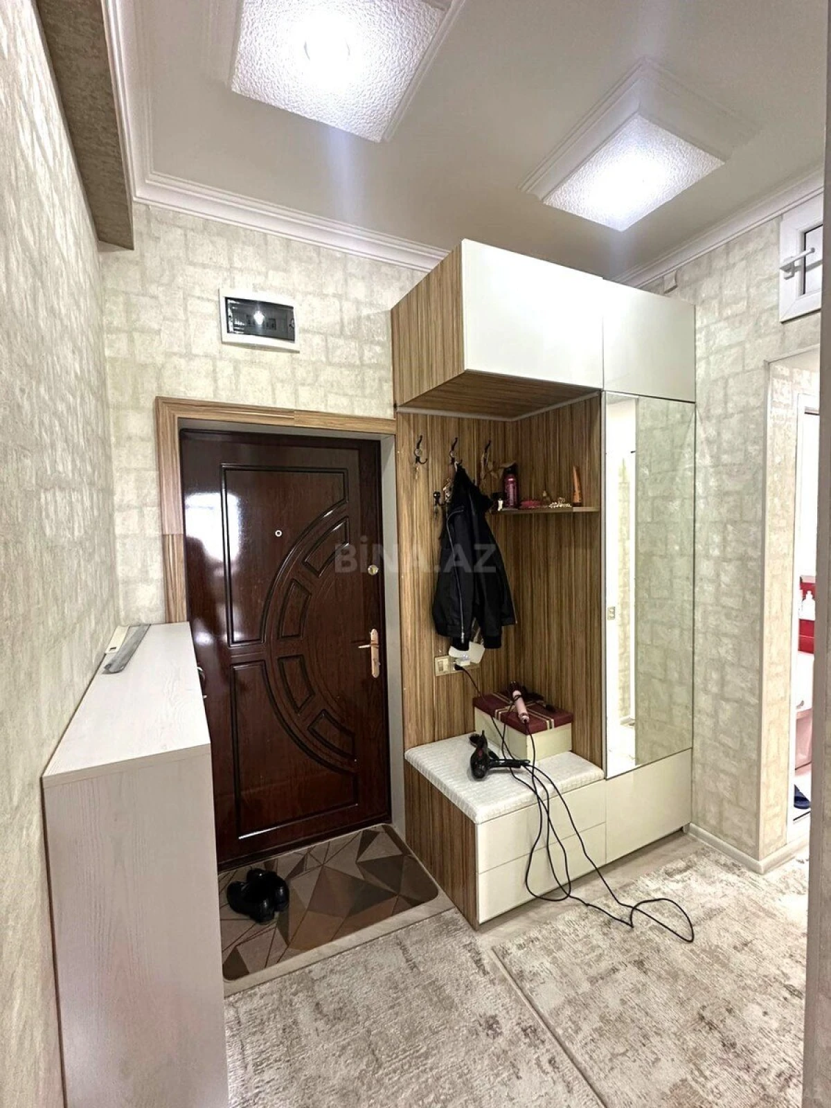 Satılır 2 otaqlı mənzil 60 m²