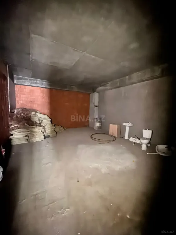 Satılır obyekt 270 m²