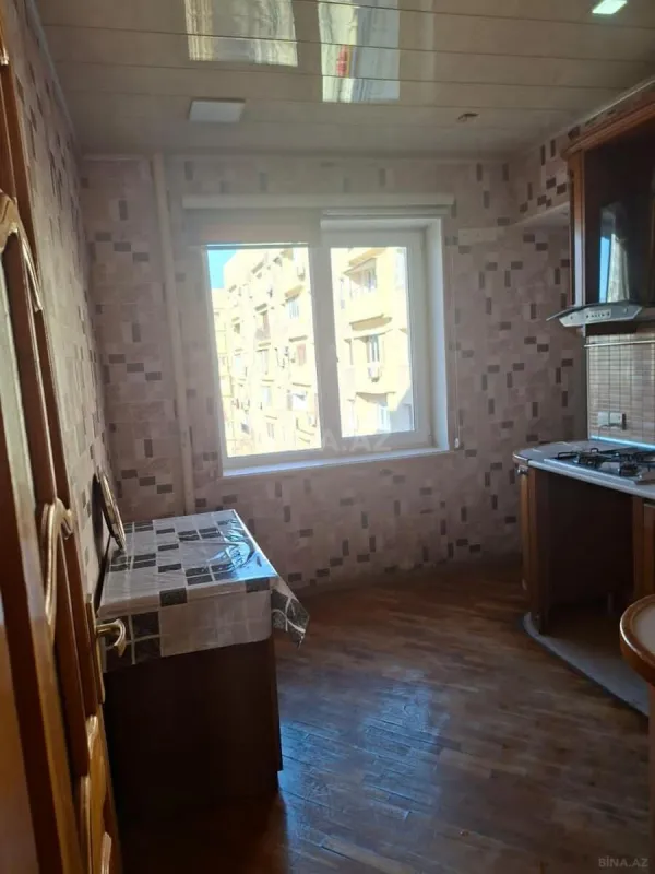 Kirayə verilir 4 otaqlı mənzil 110 m²