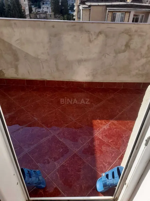 Kirayə verilir 3 otaqlı mənzil 150 m²