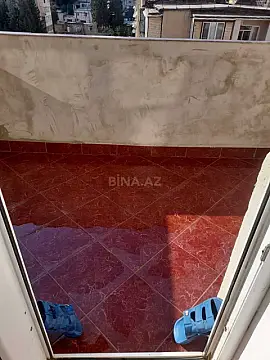 Kirayə verilir 3 otaqlı mənzil 150 m²