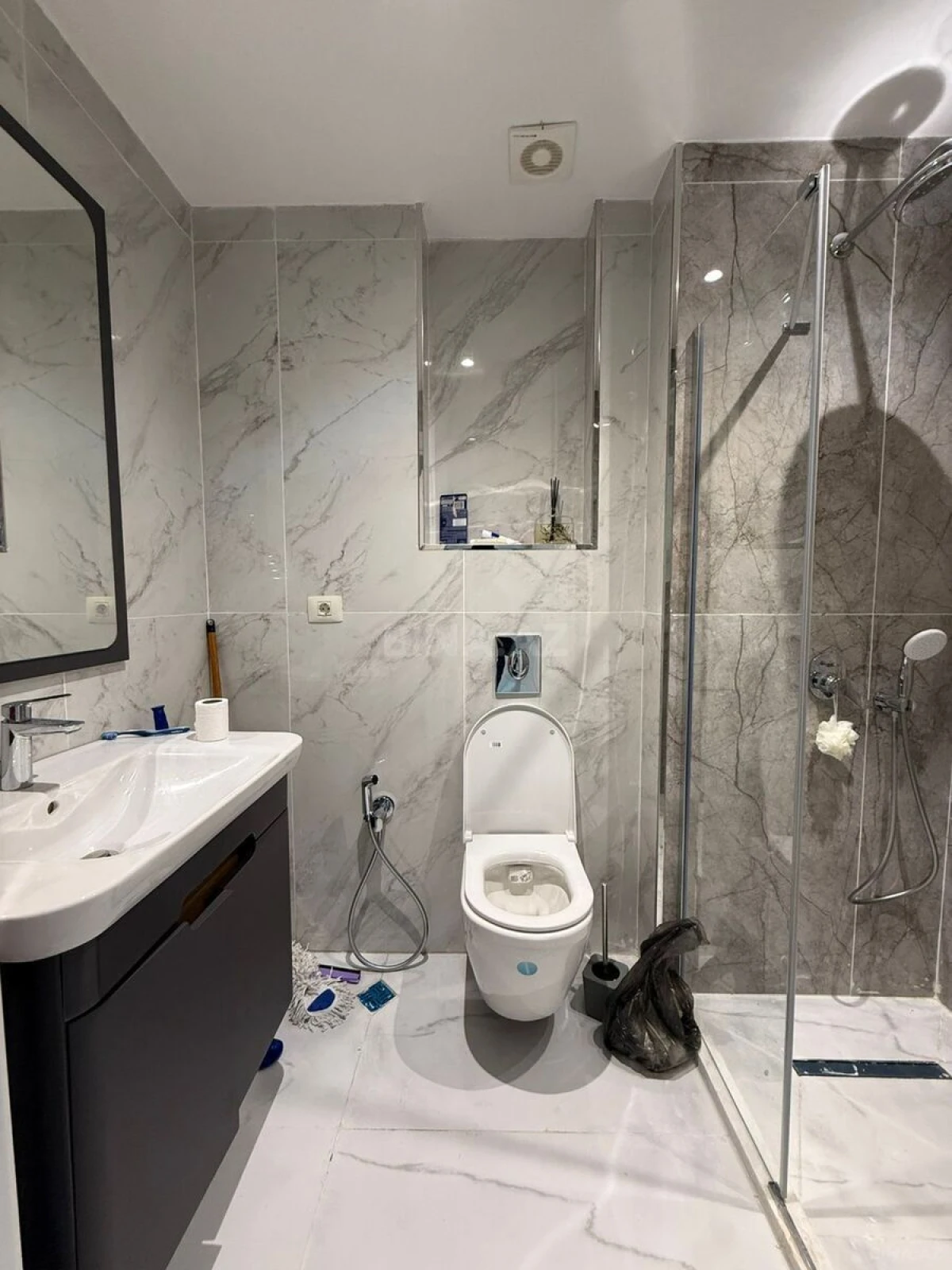 Satılır 3 otaqlı mənzil 96 m²