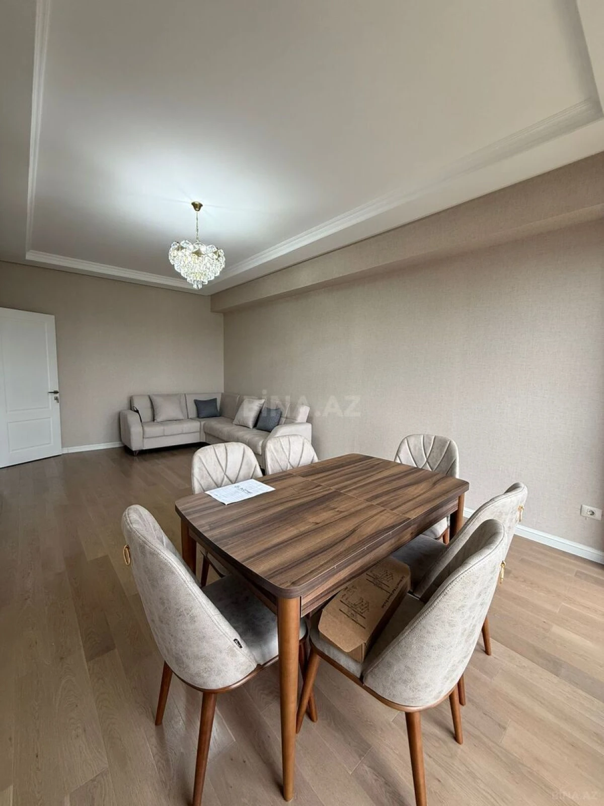 Satılır 3 otaqlı mənzil 96 m²