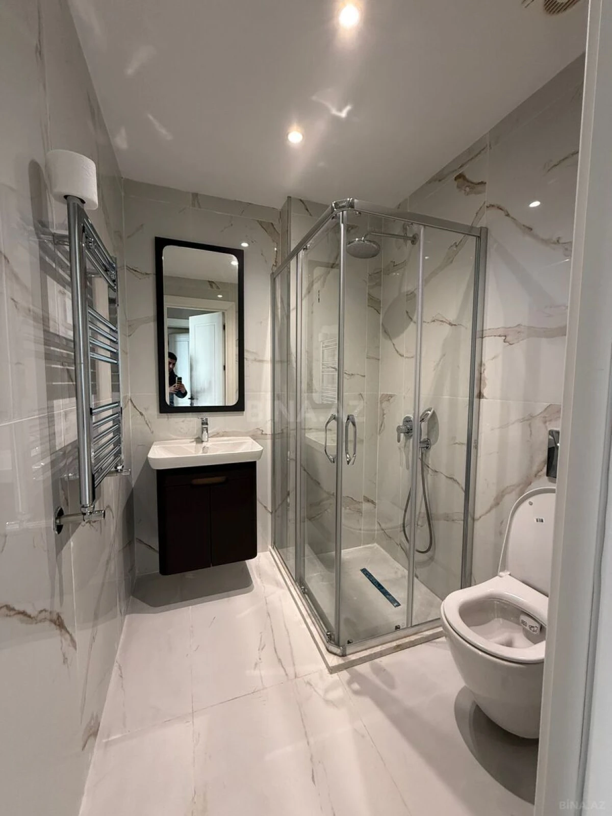 Satılır 3 otaqlı mənzil 96 m²