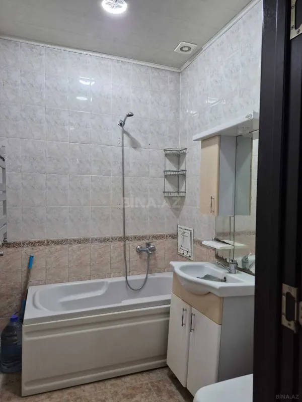 Kirayə verilir 2 otaqlı mənzil 80 m²