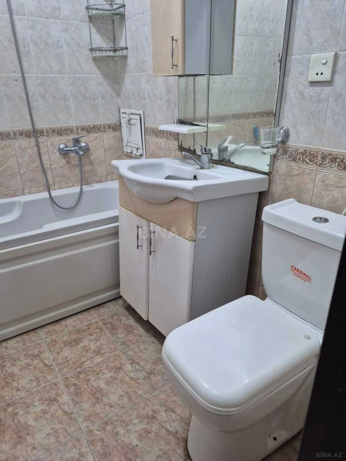 Kirayə verilir 2 otaqlı mənzil 80 m²