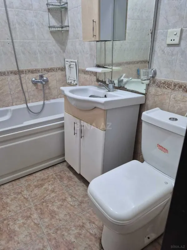 Kirayə verilir 2 otaqlı mənzil 80 m²