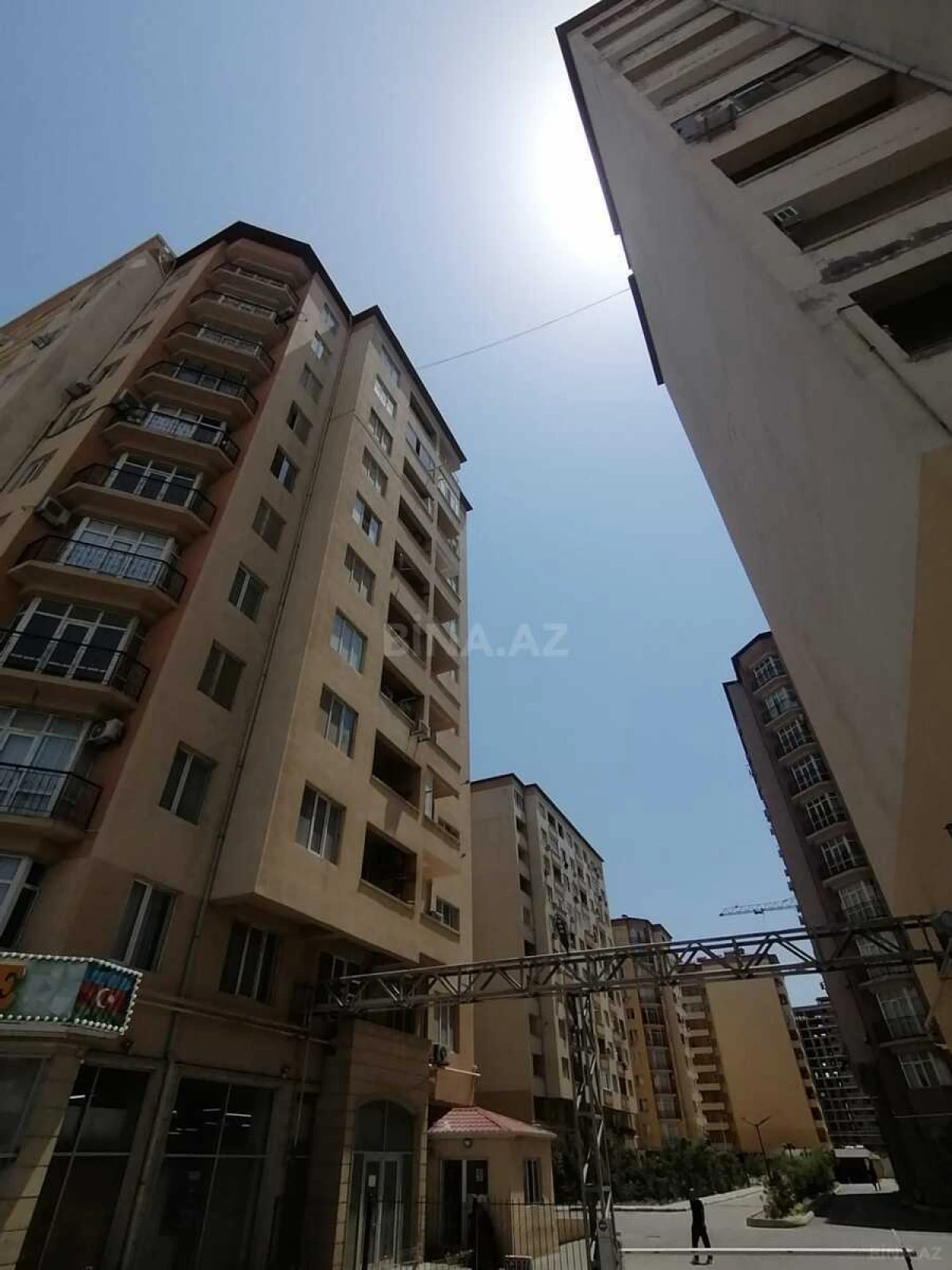 Satılır 3 otaqlı mənzil 120 m²