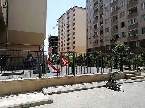 Satılır 3 otaqlı mənzil 120 m²