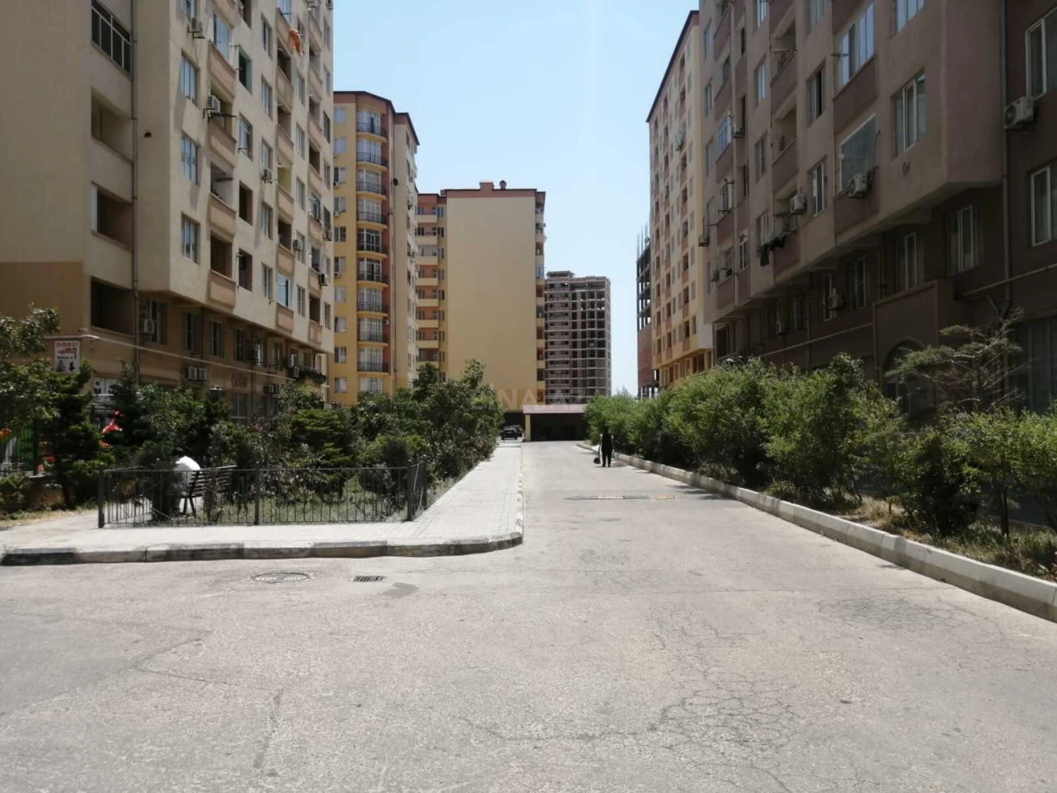 Satılır 3 otaqlı mənzil 120 m²