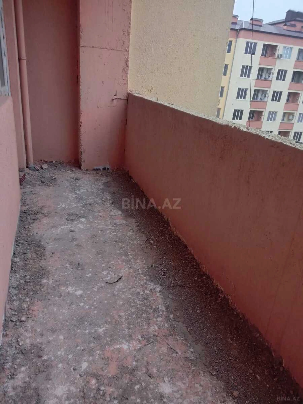 Satılır 3 otaqlı mənzil 120 m²
