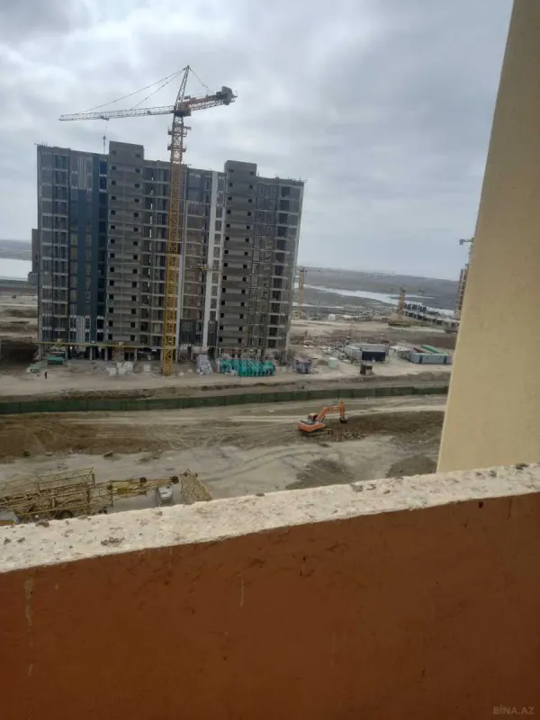 Satılır 3 otaqlı mənzil 120 m²