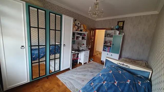 Satılır 3 otaqlı mənzil 70 m²