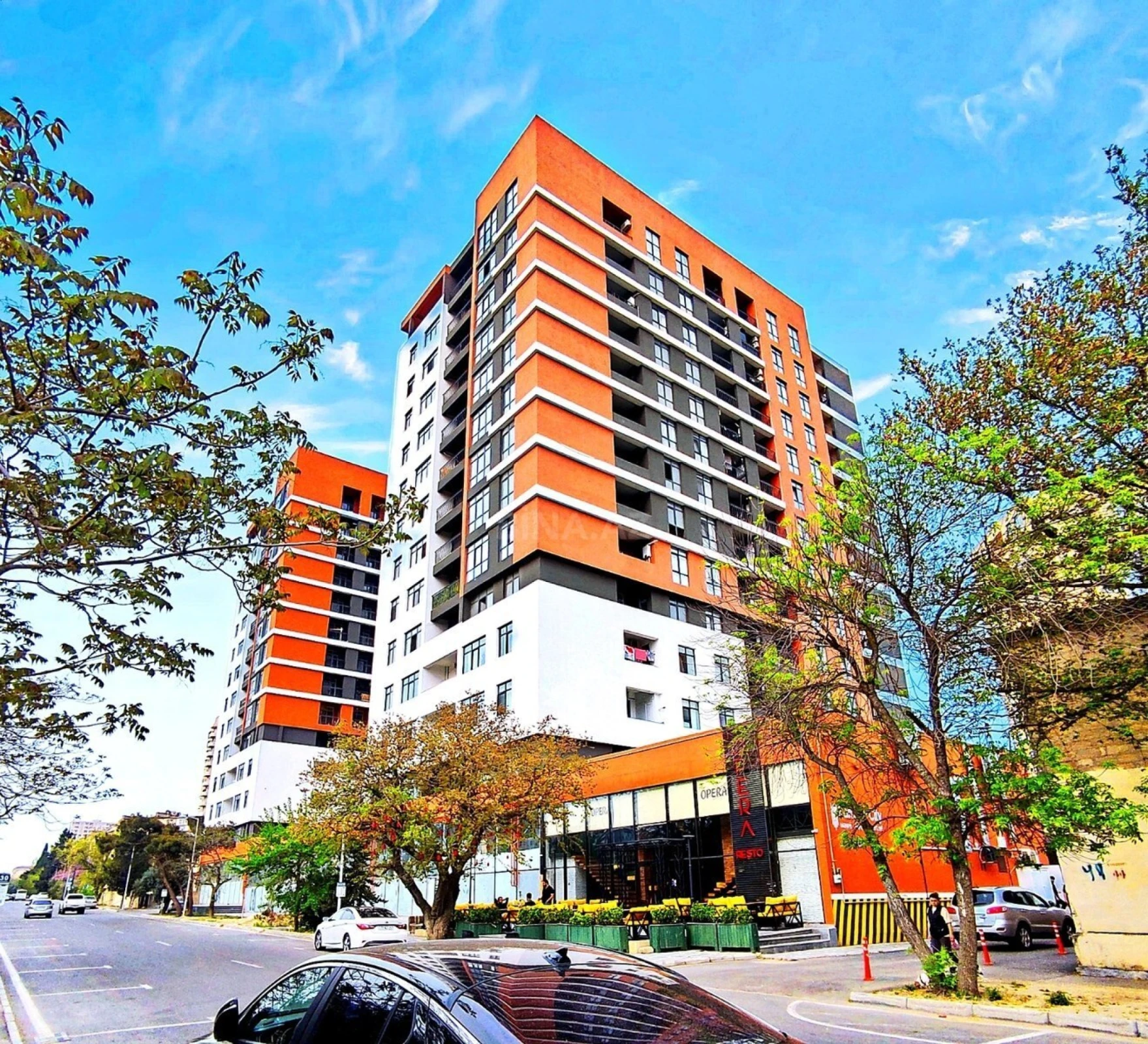 Satılır 1 otaqlı mənzil 68.4 m²