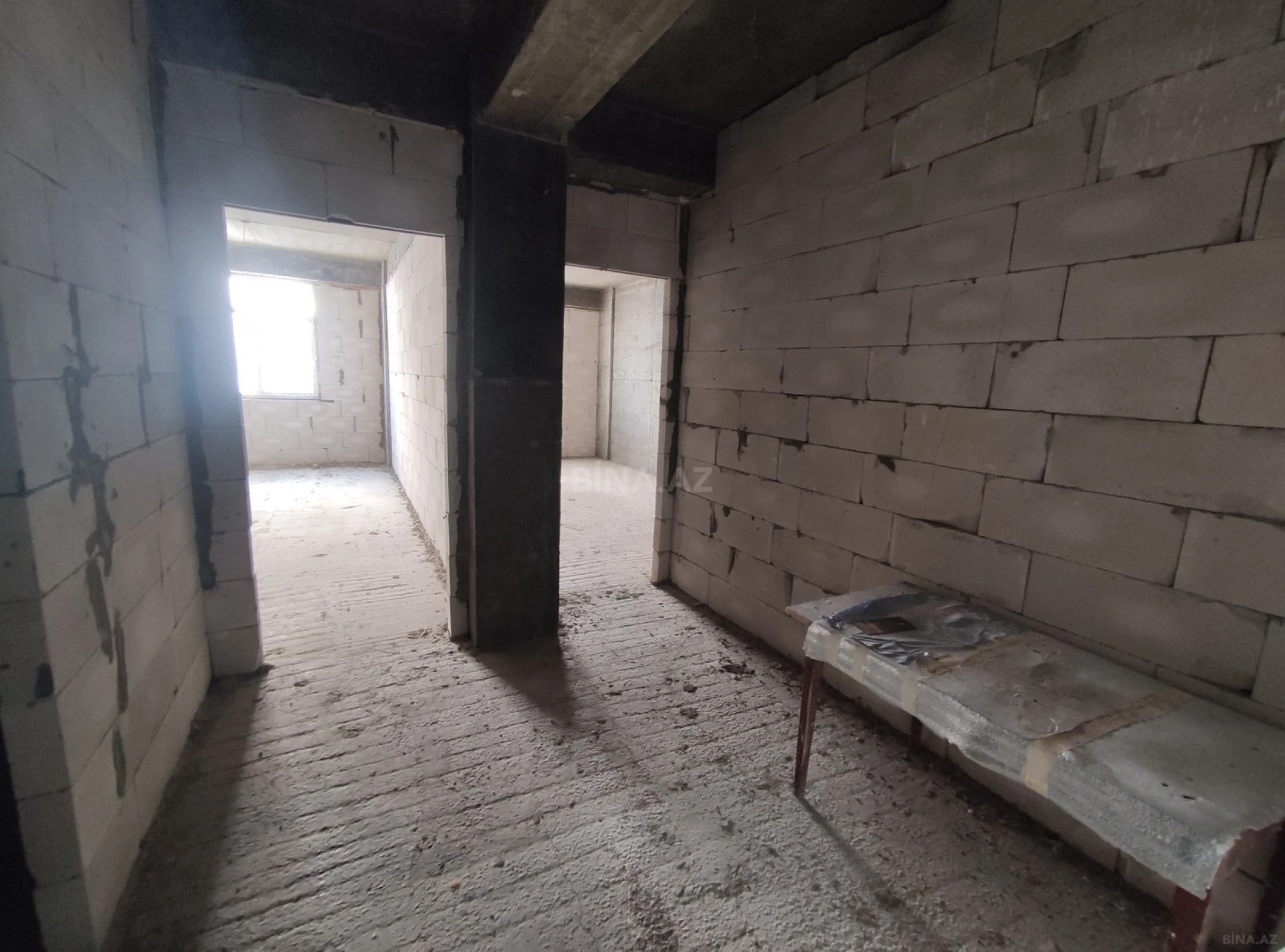 Satılır 1 otaqlı mənzil 68.4 m²