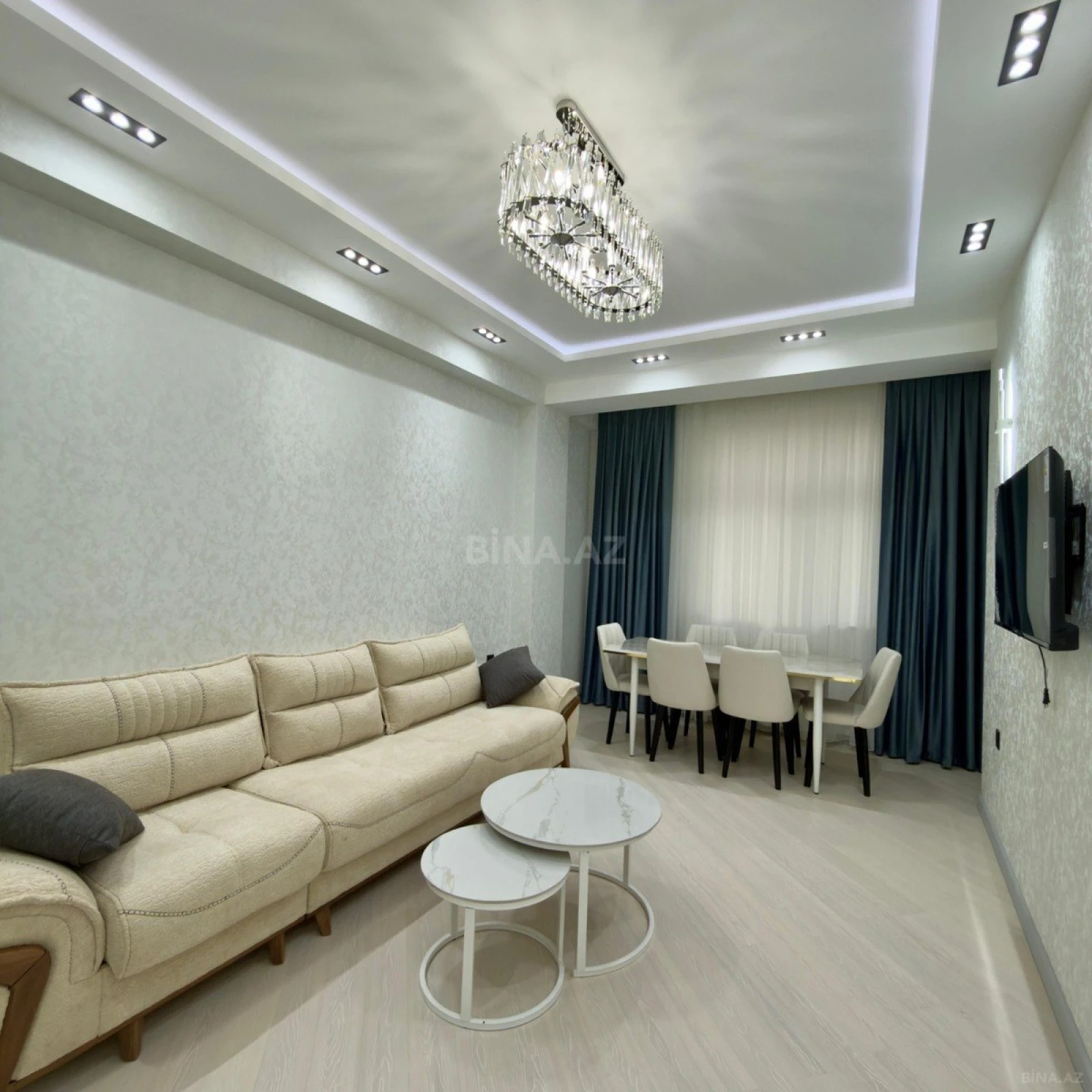 Satılır 2 otaqlı mənzil 85 m²