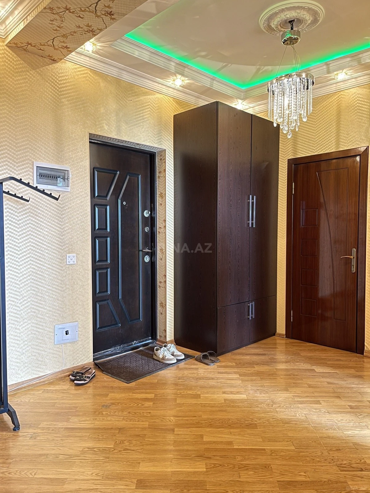 Kirayə verilir 2 otaqlı mənzil 100 m²