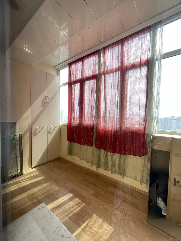 Kirayə verilir 2 otaqlı mənzil 100 m²