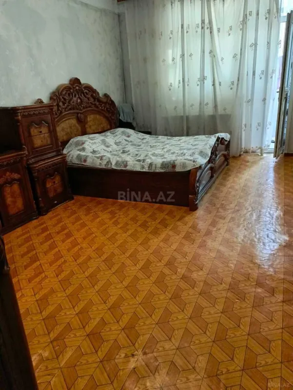 Satılır 4 otaqlı mənzil 95 m²