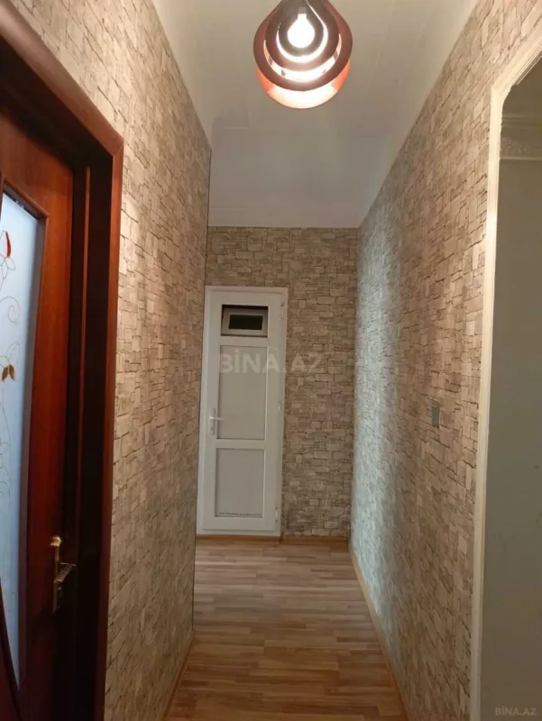Satılır 4 otaqlı mənzil 95 m²