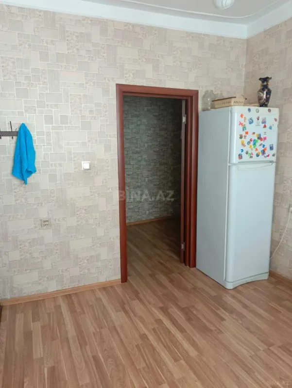 Satılır 4 otaqlı mənzil 95 m²