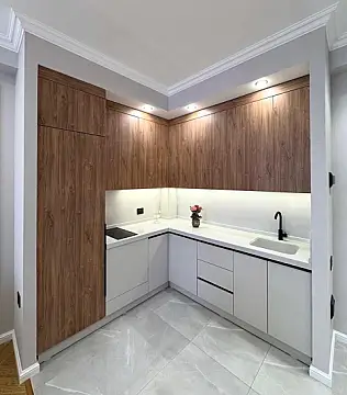 Kirayə verilir 2 otaqlı mənzil 80 m²