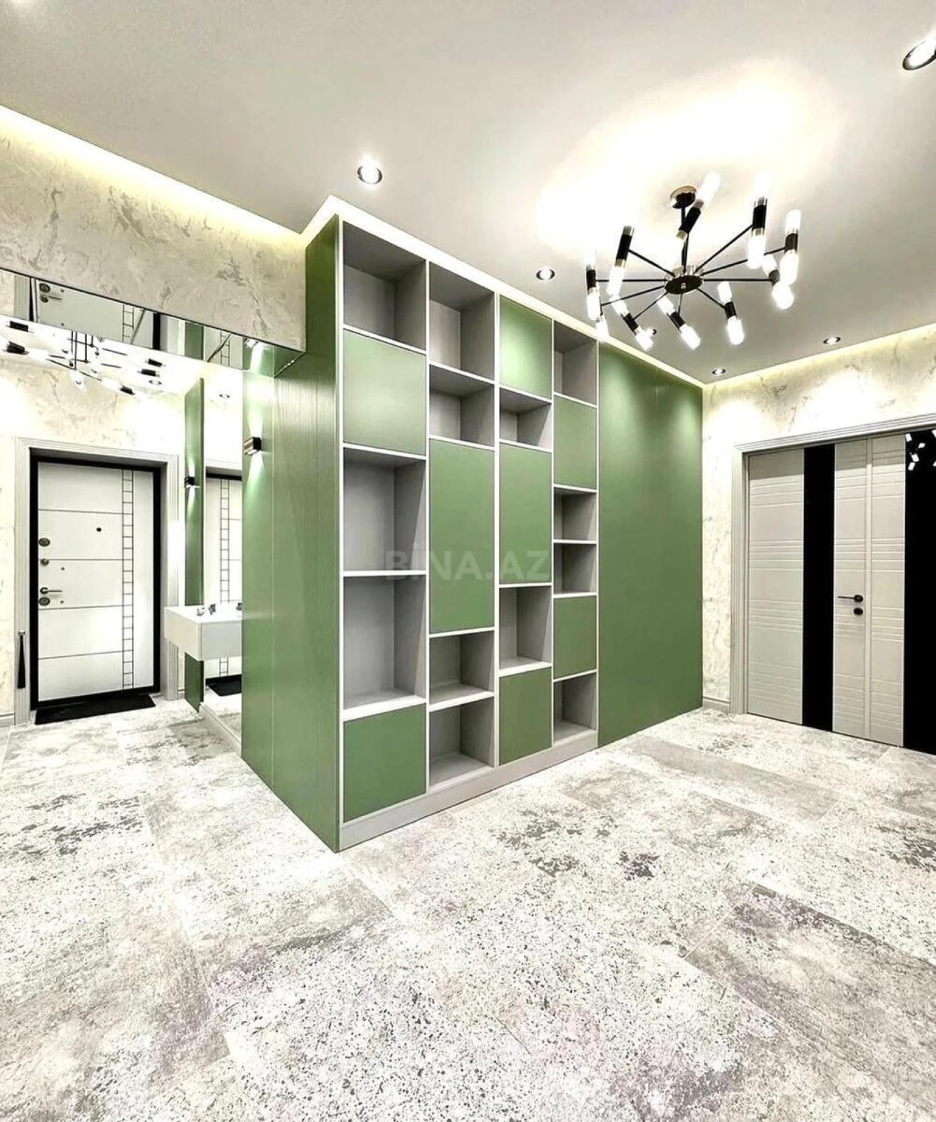 Kirayə verilir 2 otaqlı mənzil 85 m²