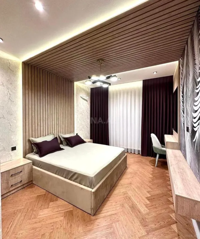 Kirayə verilir 2 otaqlı mənzil 85 m²