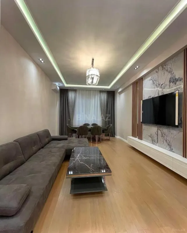 Kirayə verilir 3 otaqlı mənzil 150 m²