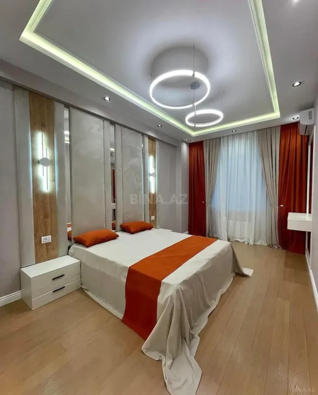 Kirayə verilir 3 otaqlı mənzil 150 m²