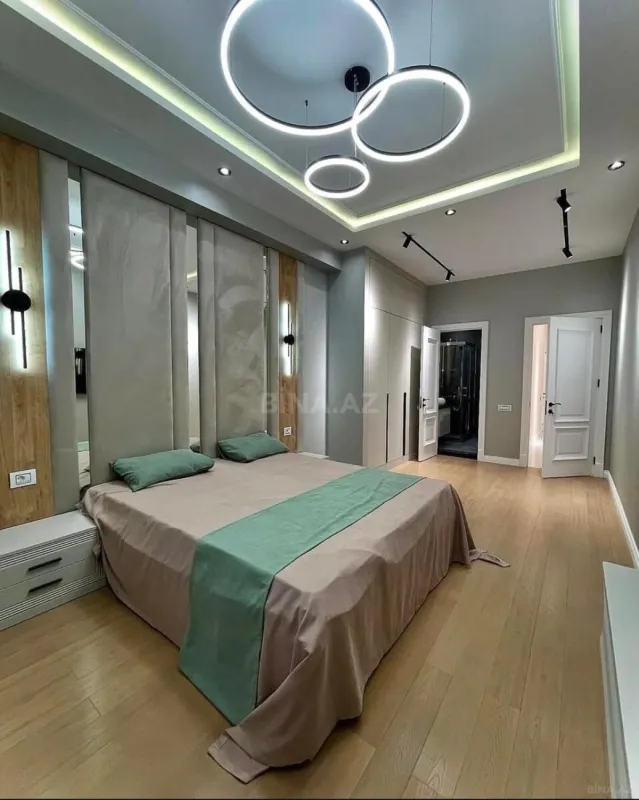 Kirayə verilir 3 otaqlı mənzil 150 m²