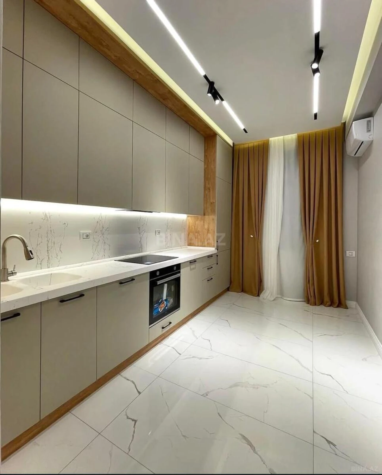 Kirayə verilir 3 otaqlı mənzil 150 m²