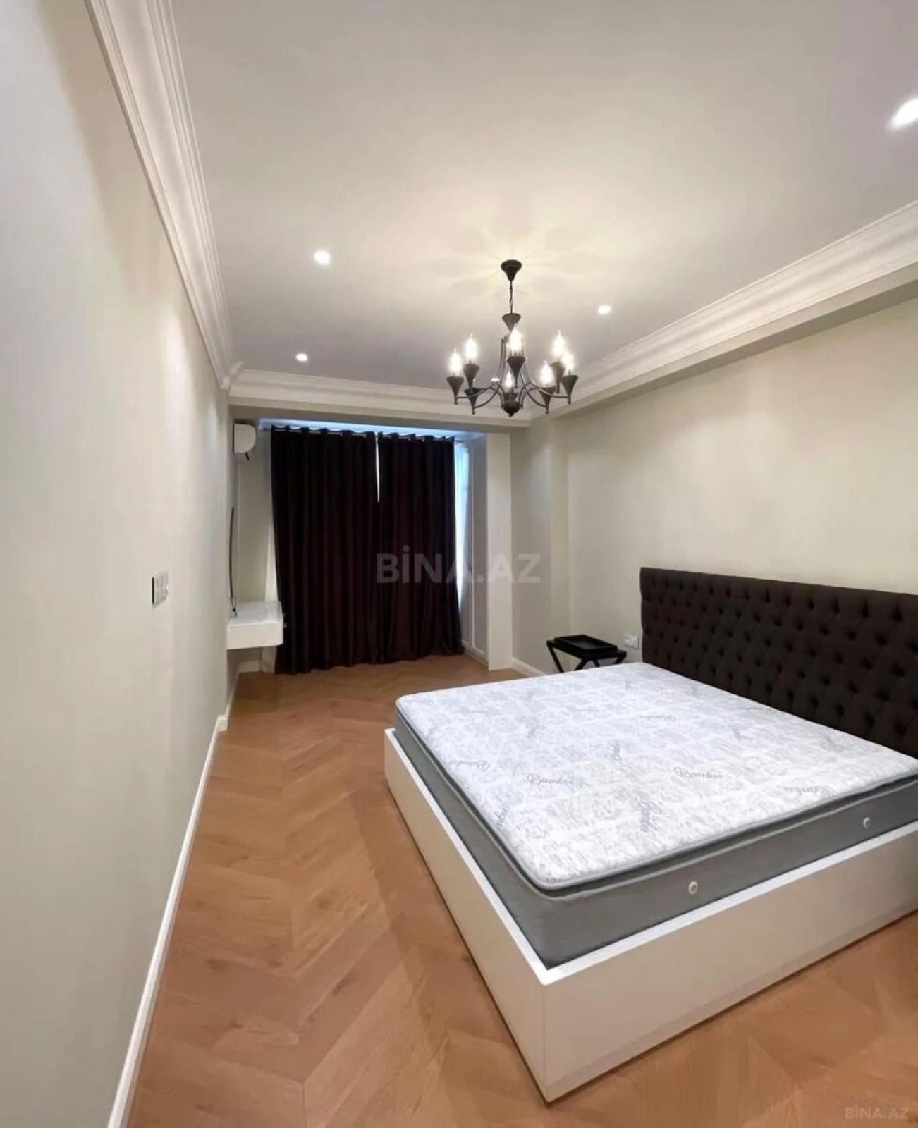 Kirayə verilir 2 otaqlı mənzil 90 m²