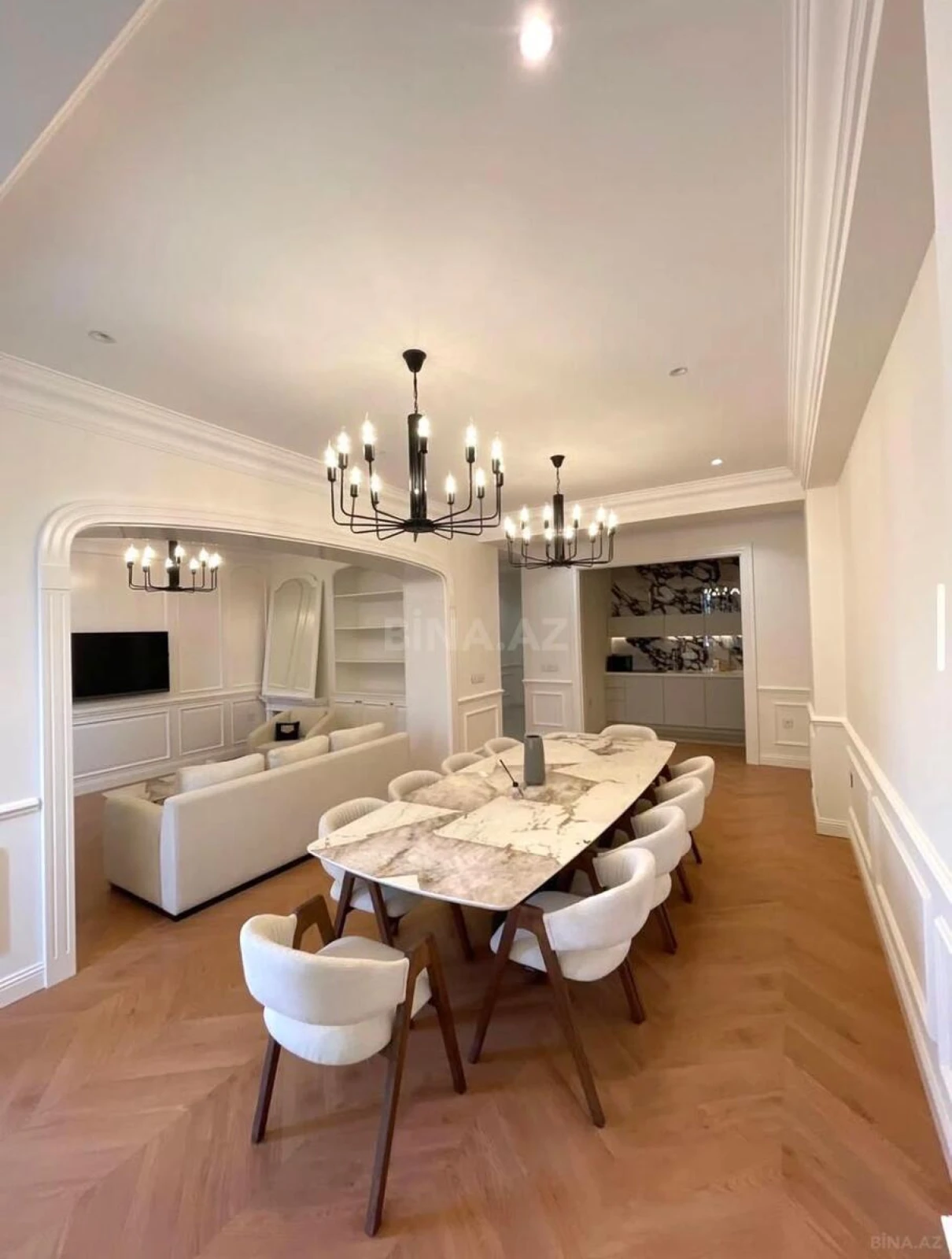 Kirayə verilir 2 otaqlı mənzil 90 m²