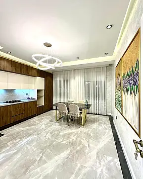 Kirayə verilir 3 otaqlı mənzil 145 m²