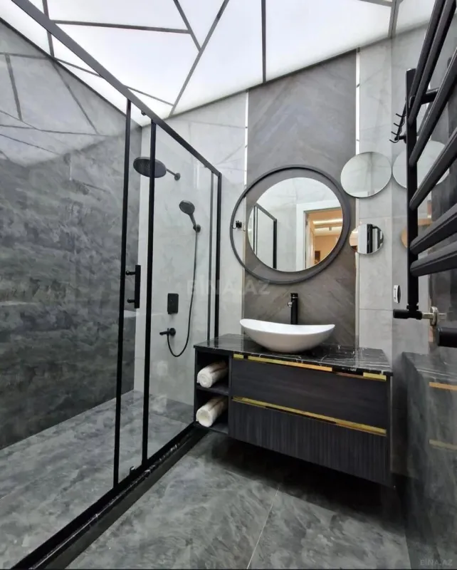 Kirayə verilir 3 otaqlı mənzil 150 m²