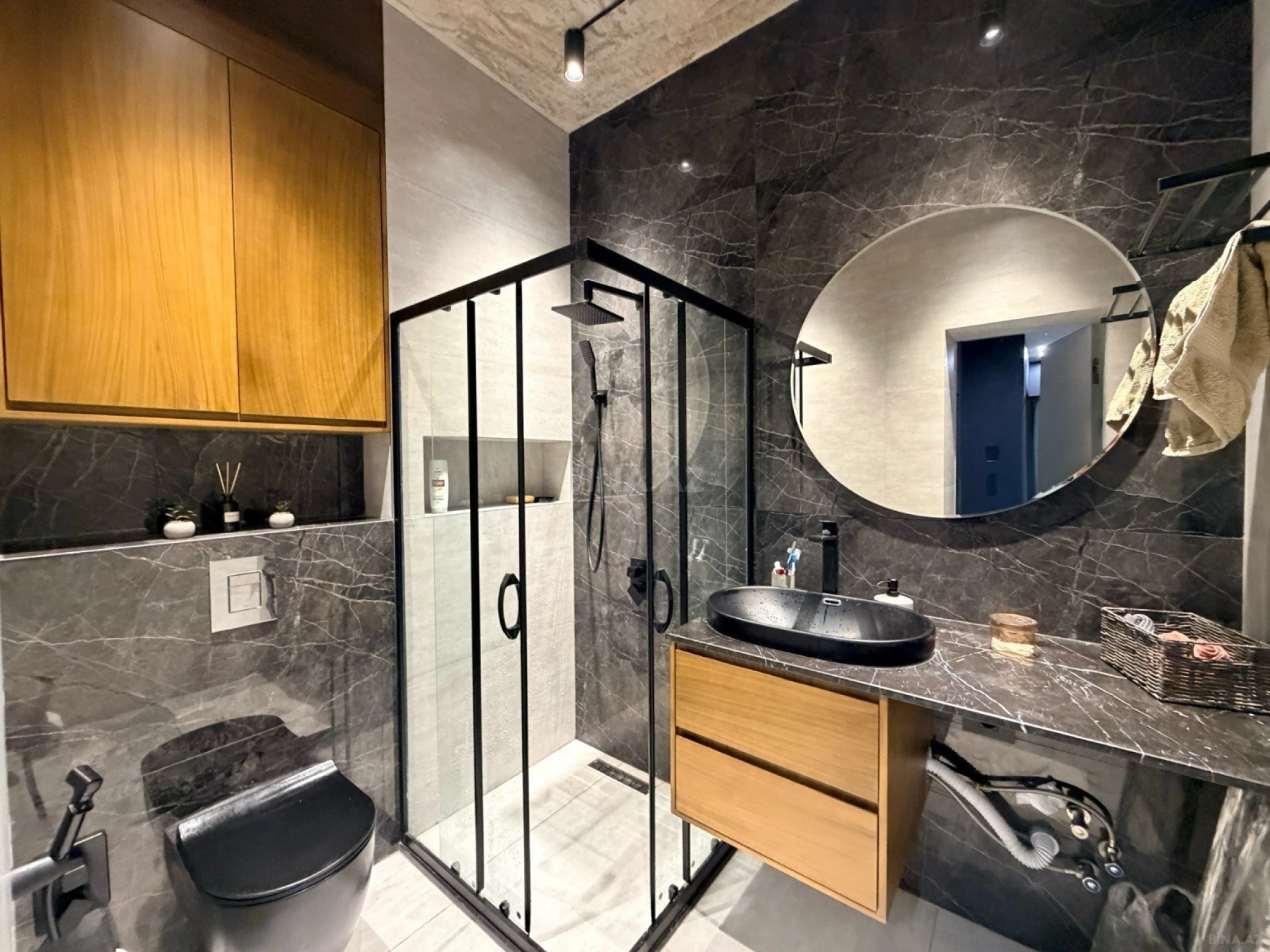 Kirayə verilir 2 otaqlı mənzil 85 m²