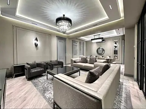 Kirayə verilir 3 otaqlı mənzil 140 m²