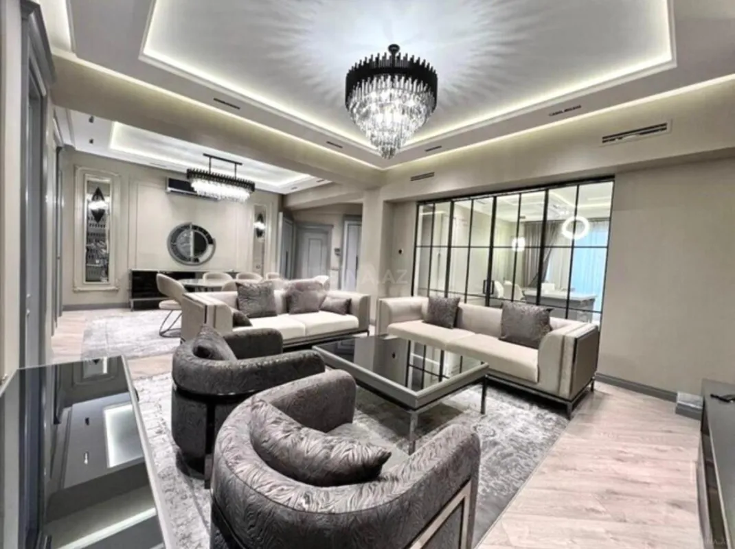 Kirayə verilir 3 otaqlı mənzil 140 m²