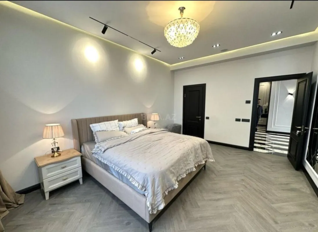 Kirayə verilir 3 otaqlı mənzil 150 m²