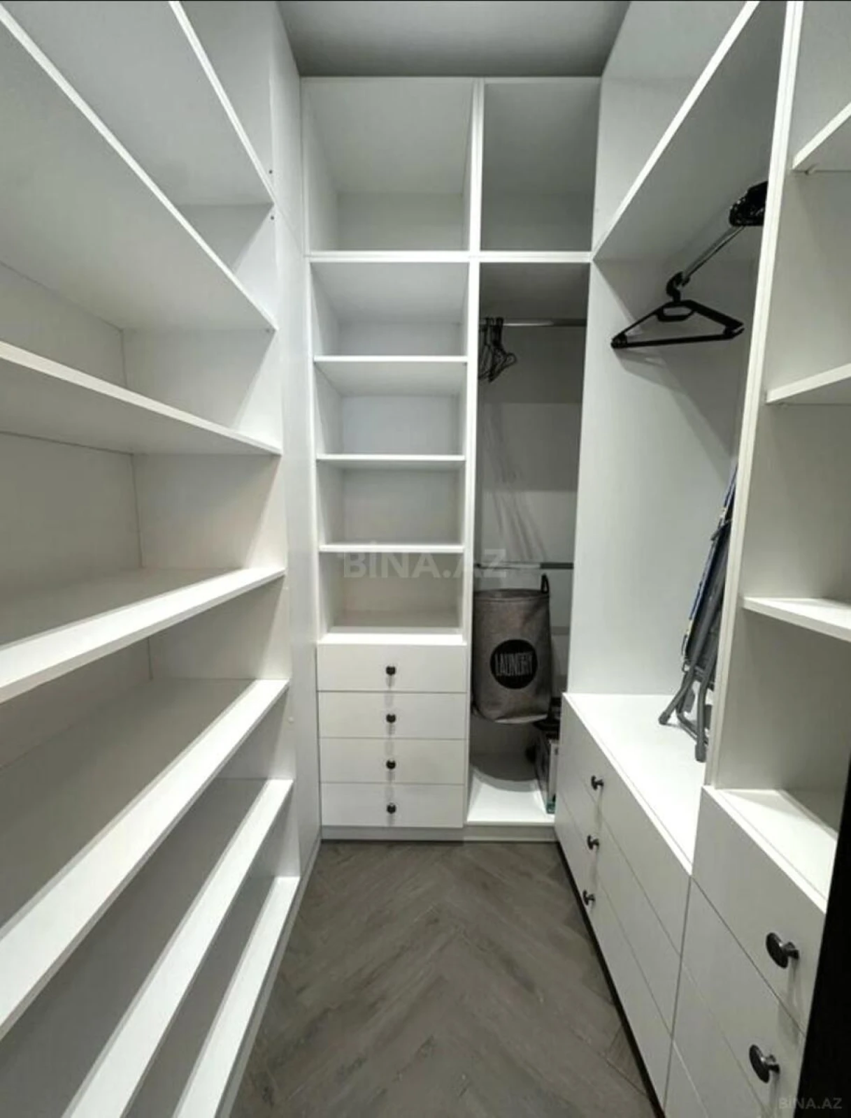 Kirayə verilir 3 otaqlı mənzil 150 m²